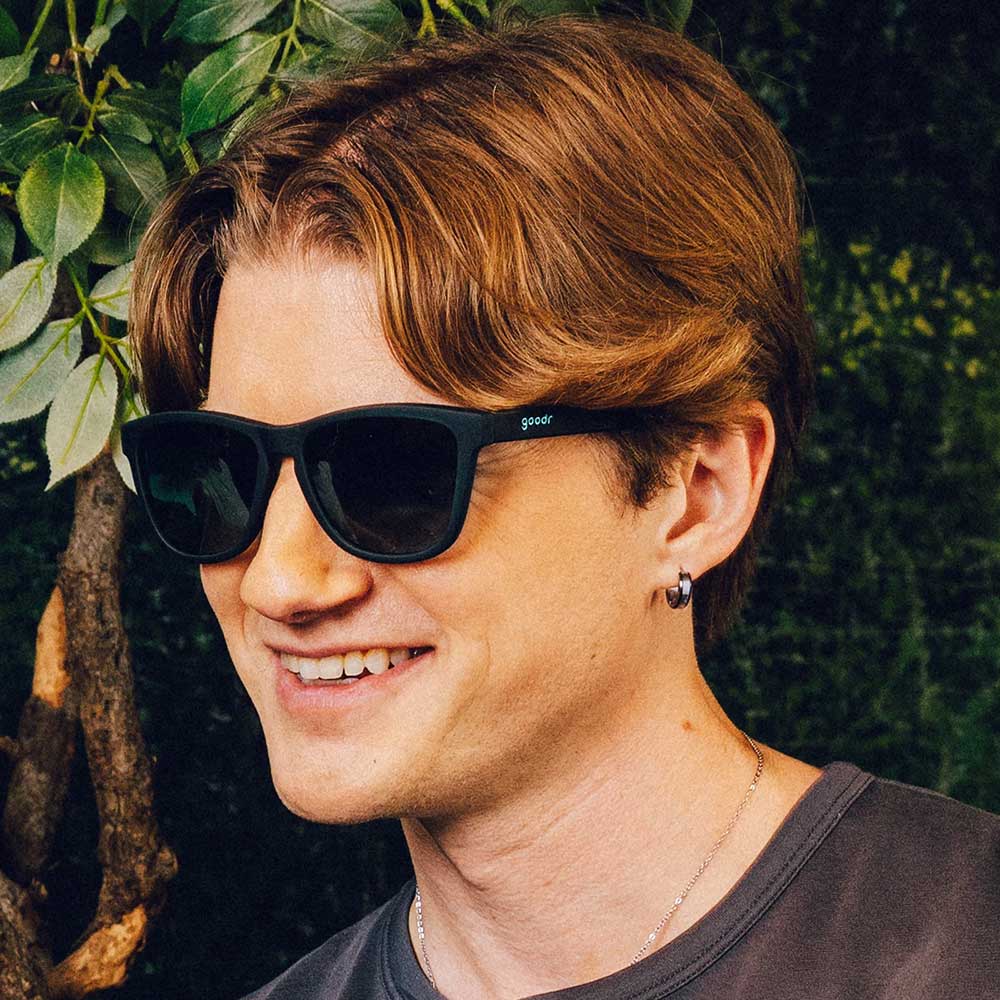 90s Sedan Style Icon Sunglasses - Image 4