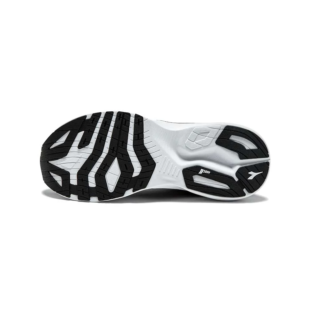Women's Nucleo 2 Running Shoe - Black/White - Regular (B) - Image 2
